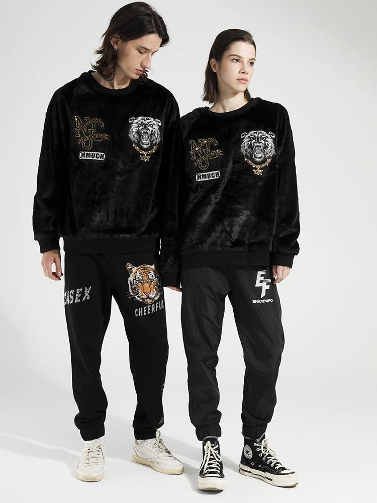 TCH Unisex Rhinestone Bear Crewneck Sweatshirt