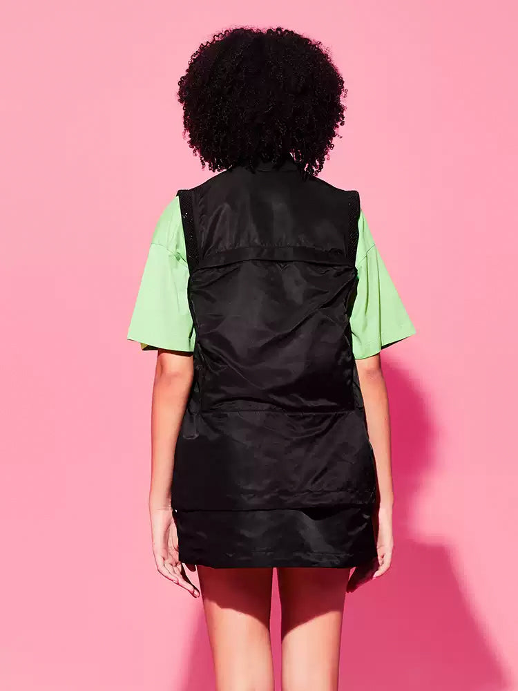 TCH Multi-Pocket Zip-Up Vest in Black